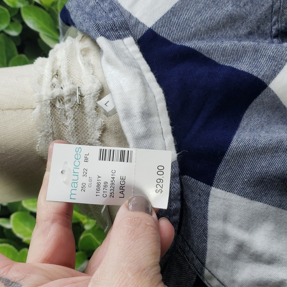 Maurices plaid button down - Picture 4 of 4